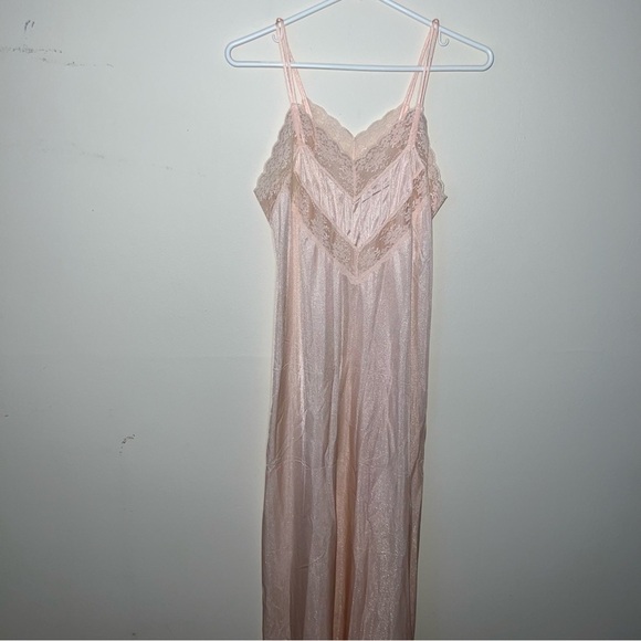 Vintage Gilead 70’s Light Pink Maxi Nightgown Size Small - Picture 8 of 12